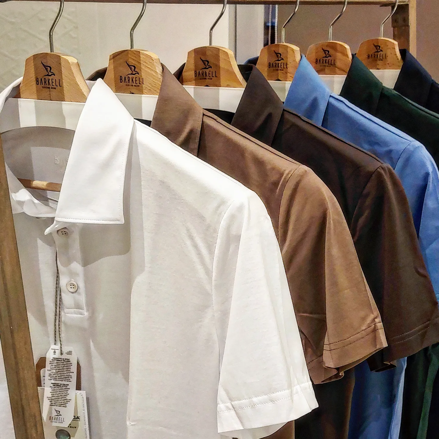 Polo con Collo Camicia in Filo di Scozia Color Azzurro