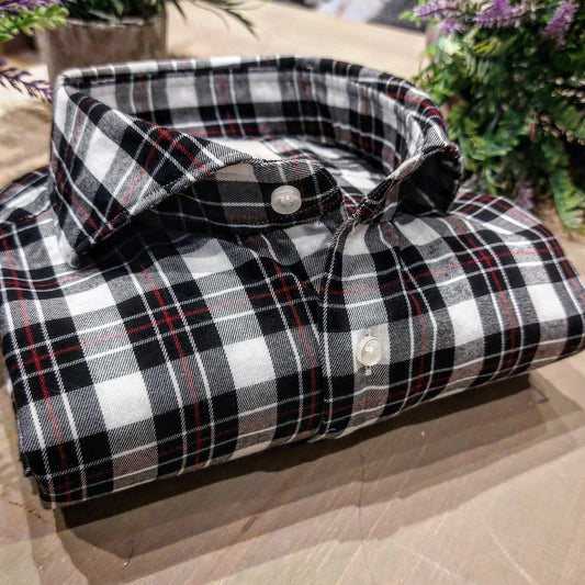 Camicia in Cotone Flanellato Quadro Nero e Bordò Collo Francese Cutaway