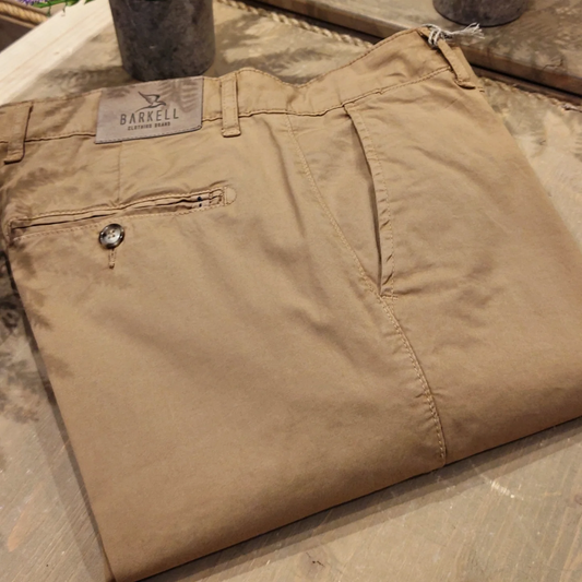 Pantalone Biscotto Modello Chinos in Cotone Gabardina