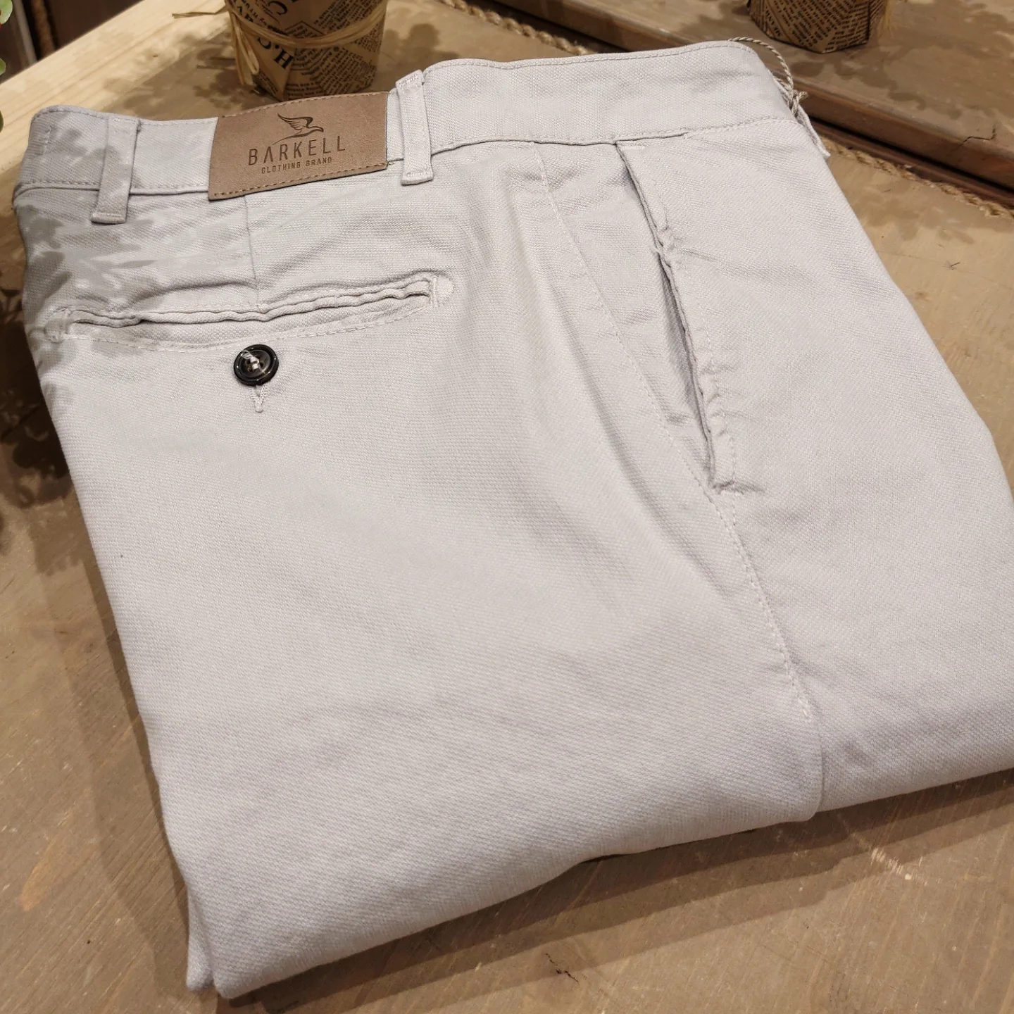 Pantalone Grigio Ghiaccio Modello Chinos in Cotone Piquet