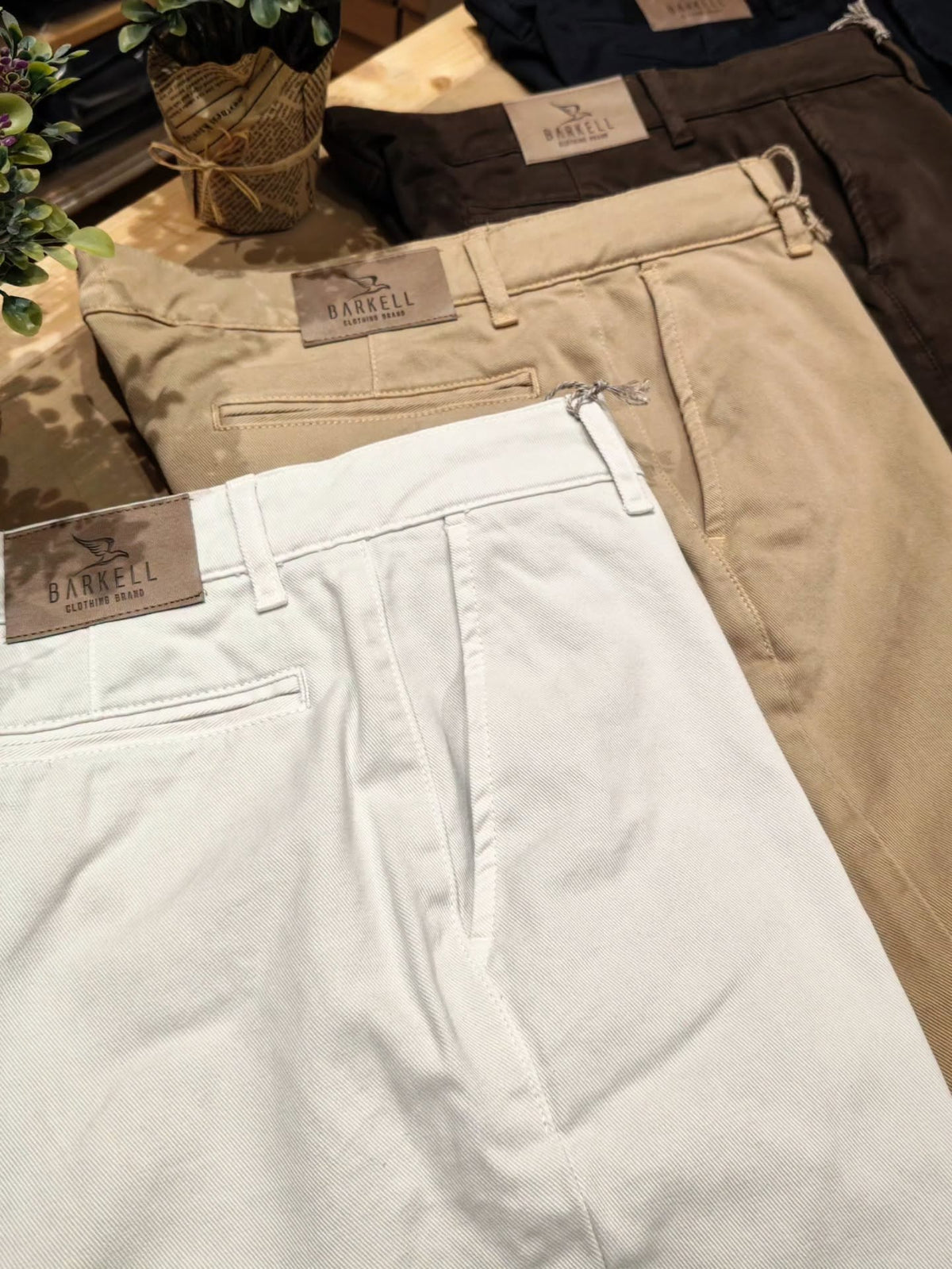 Pantalon Modèle Chino Beige en Gabardine de Coton