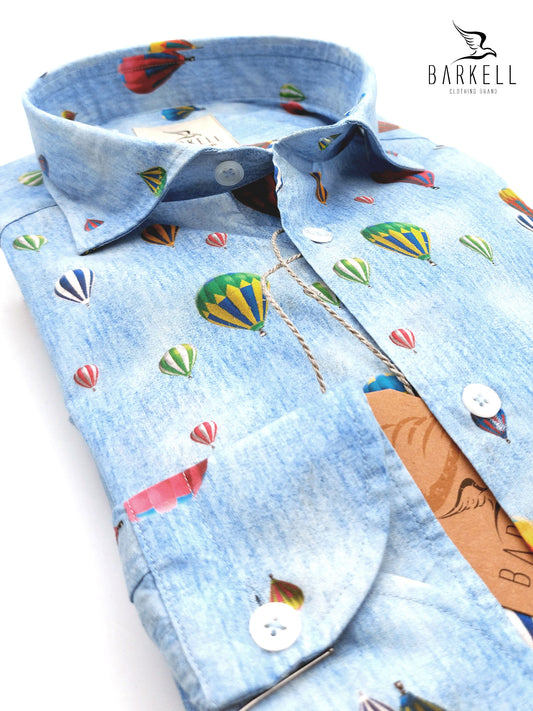 Camicia in Cotone Fantasia Mongolfiera Multicolore Fondo Celeste Collo Francese Piccolo