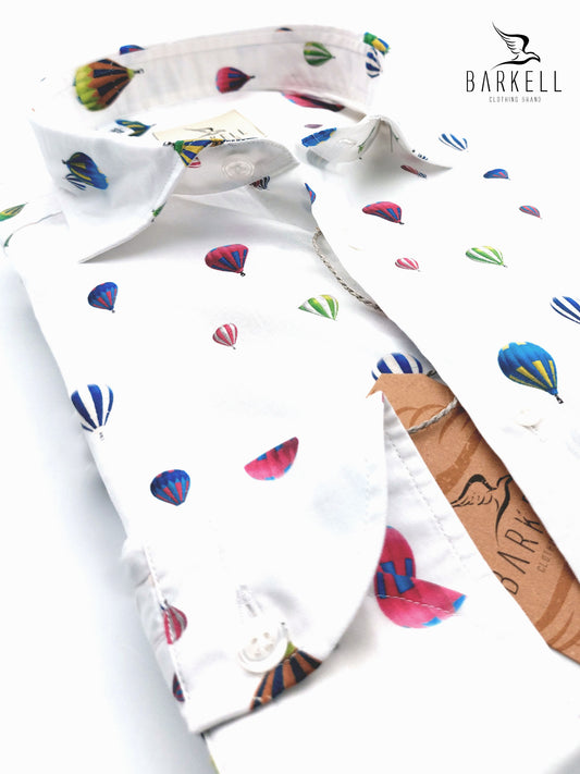 Camicia in Cotone Fantasia Mongolfiera Multicolore Fondo Bianco Collo Francese Piccolo