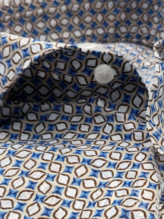 Camicia in Cotone Fantasia Geometrica Nocciola e Azzurro Fondo Coloniale Collo Francese Cutaway
