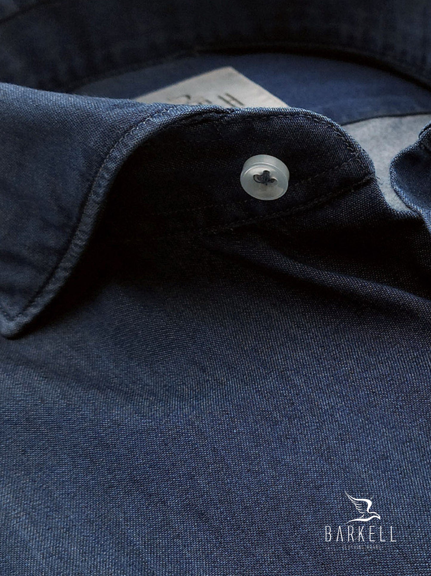Camicia in Cotone Denim Lavato Color Jeans Medio Collo Francese Cutaway