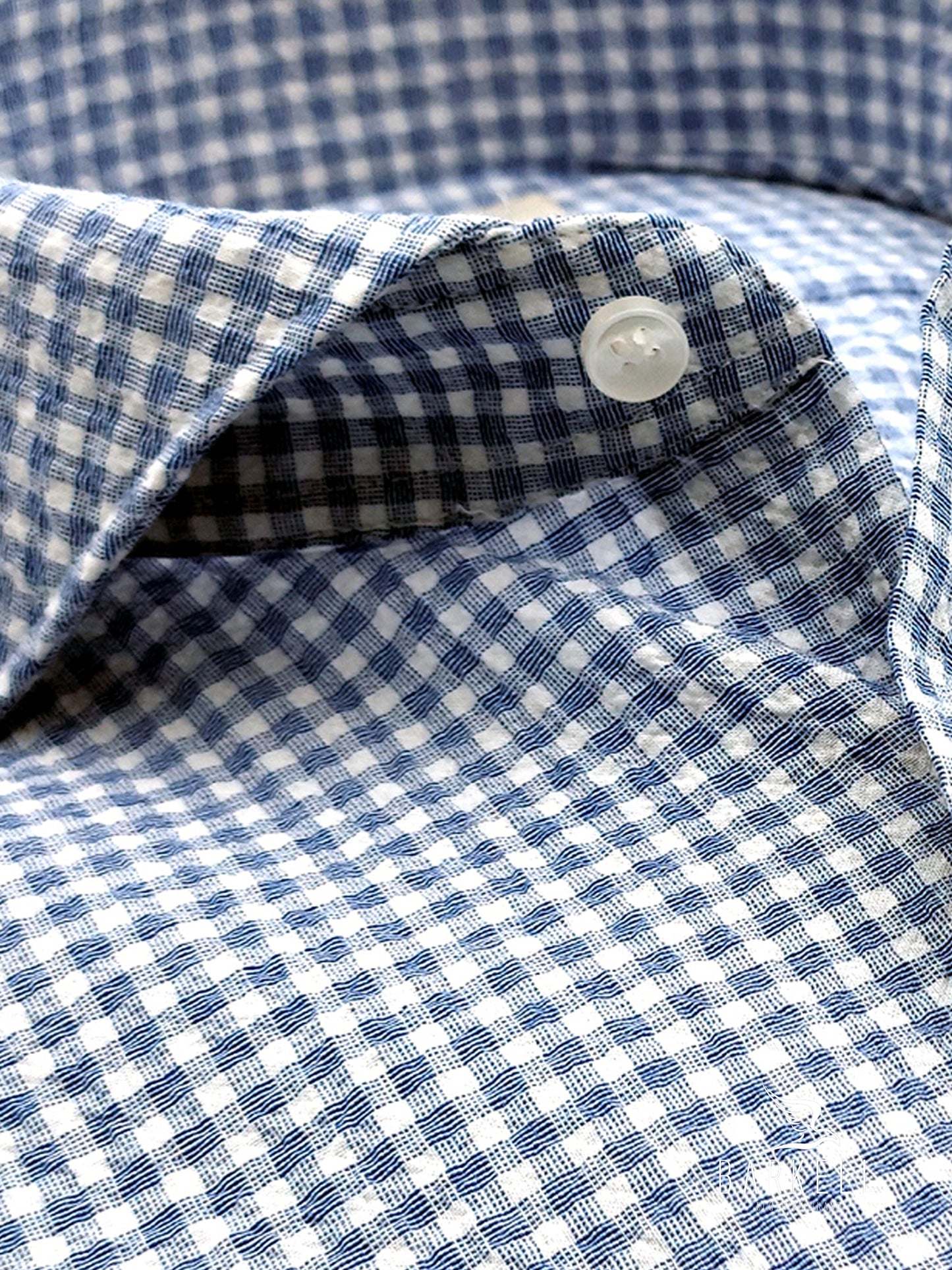 Camicia in Cotone Seersucker Quadretto Blu e Bianco Collo Francese Cutaway