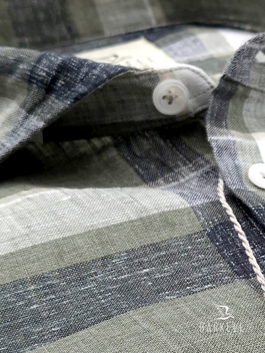 Camicia in Puro Lino Quadrone Grigio e Gesso Fondo Salvia Collo Francese Piccolo