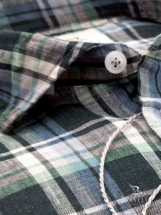 Camicia in Puro Lino Quadro Azzurro e Sabbia Fondo Verdone Collo Francese Piccolo