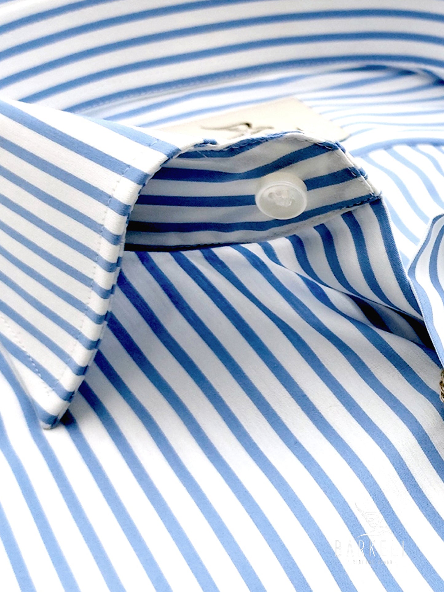 Camicia in Cotone Rigata Bianca e Celeste Collo Francese