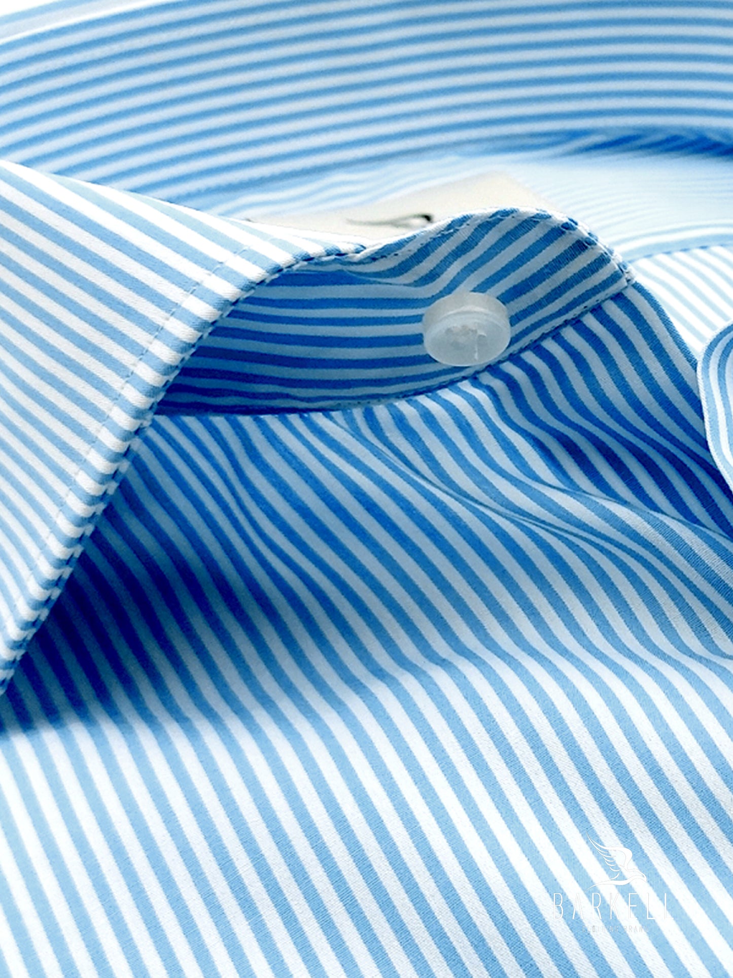 Camicia in Cotone Rigata Bianca e Celeste Collo Francese
