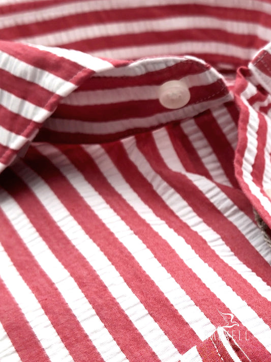 Camicia in Cotone Seersucker Rigata Rosso e Bianco Collo Francese Cutaway