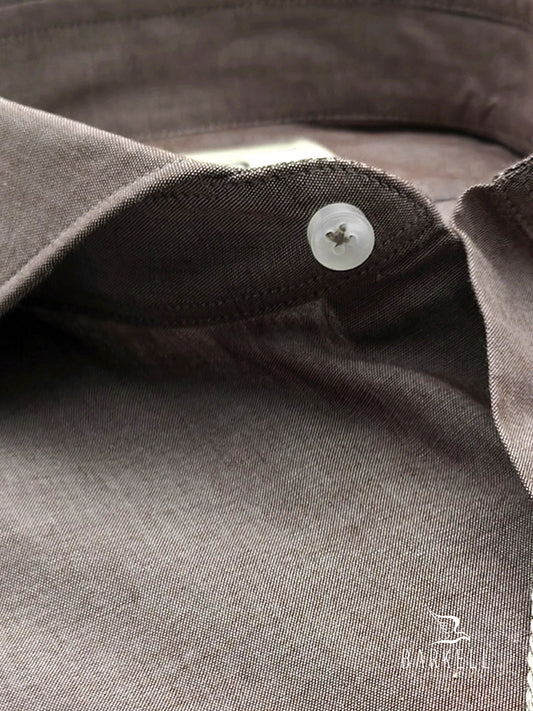 Camicia in Cotone Denim Chambray Lavato Color Marrone Collo Francese Cutaway