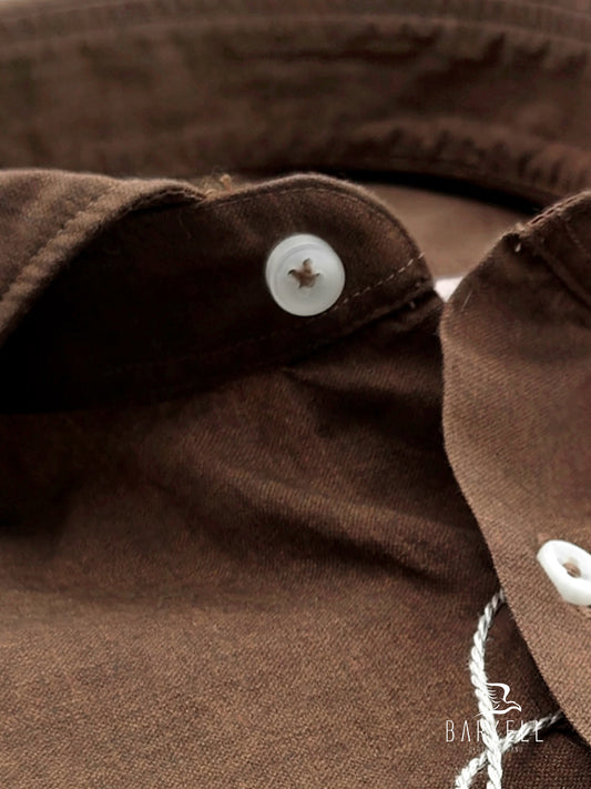 Camicia in Cotone Popeline Cuoio Collo Francese Cutaway