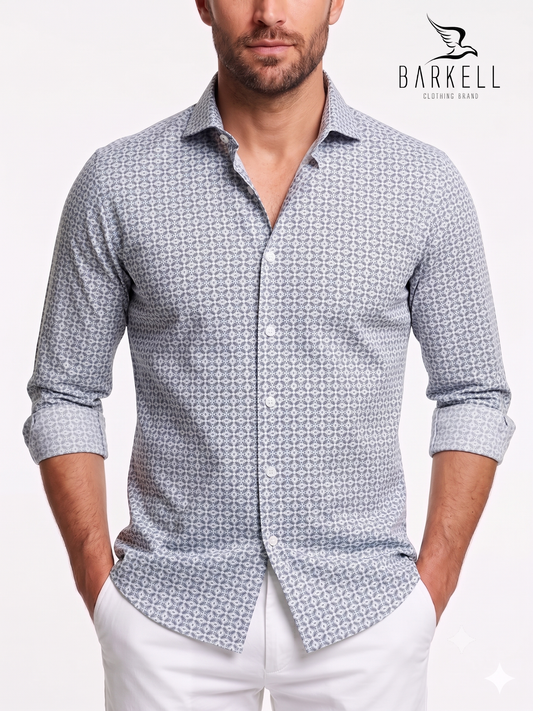 Chemise en coton à motif géométrique de l'Air Force avec fond blanc. Petit Col Français