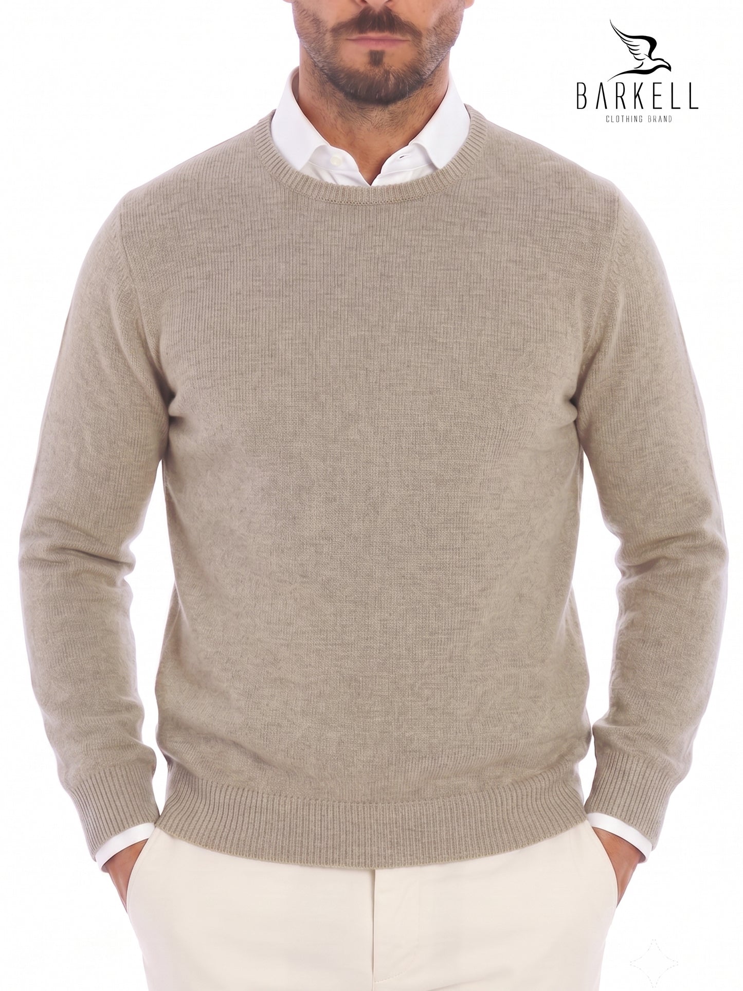 Pull col rond en laine mélangée avec 5% cachemire de couleur noyer