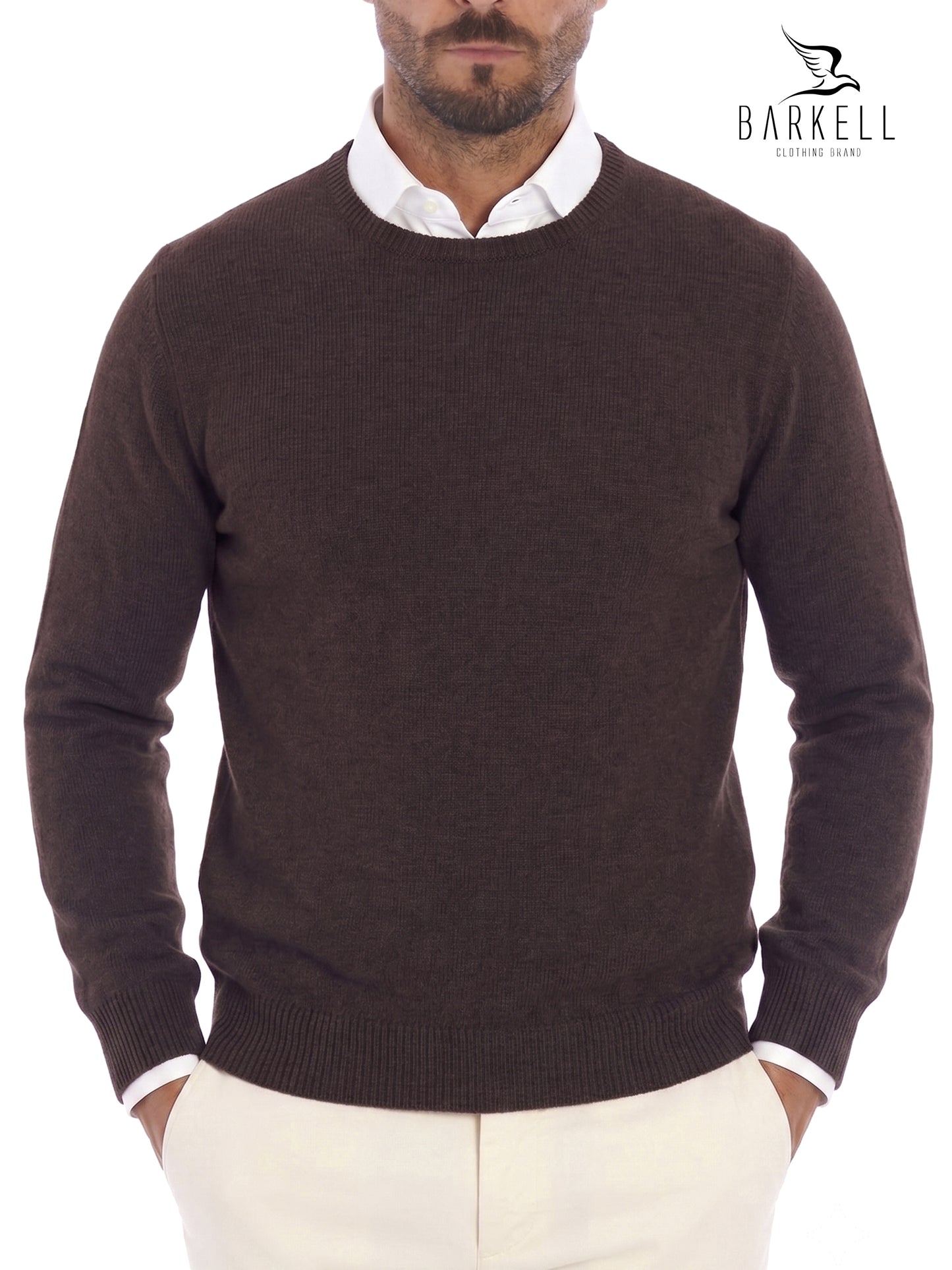 Pull col rond en laine mélangée avec 5% cachemire de couleur noyer