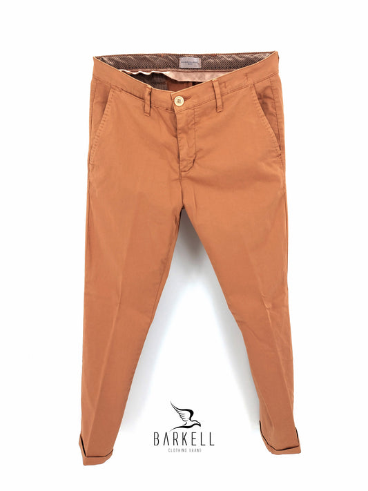 Pantalone Ruggine Modello Chinos in Cotone Raso