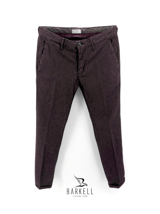 Pantalone Bordeaux Modello Chinos in Misto Cotone Spigato