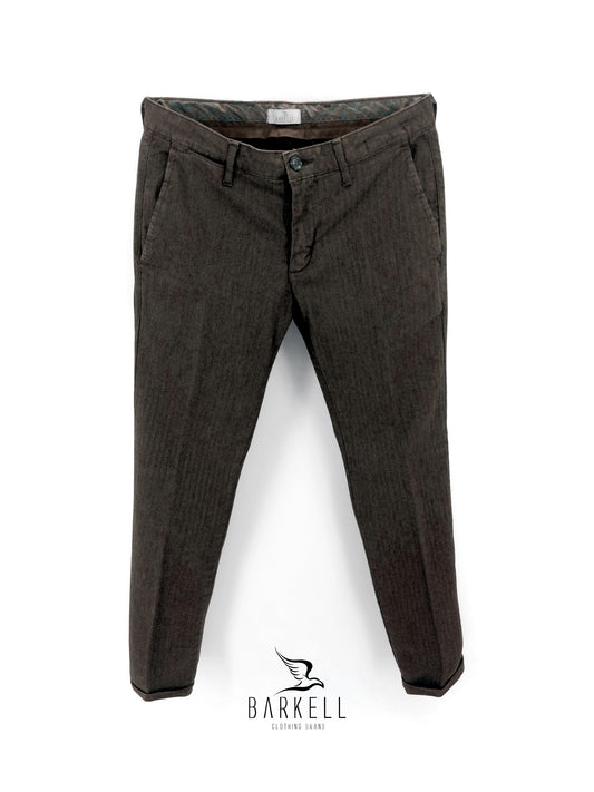 Pantalone Fango Modello Chinos in Misto Cotone Spigato