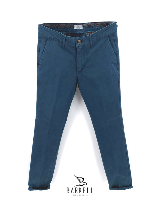 Pantalone Blu Petrolio Modello Chinos in Cotone Raso