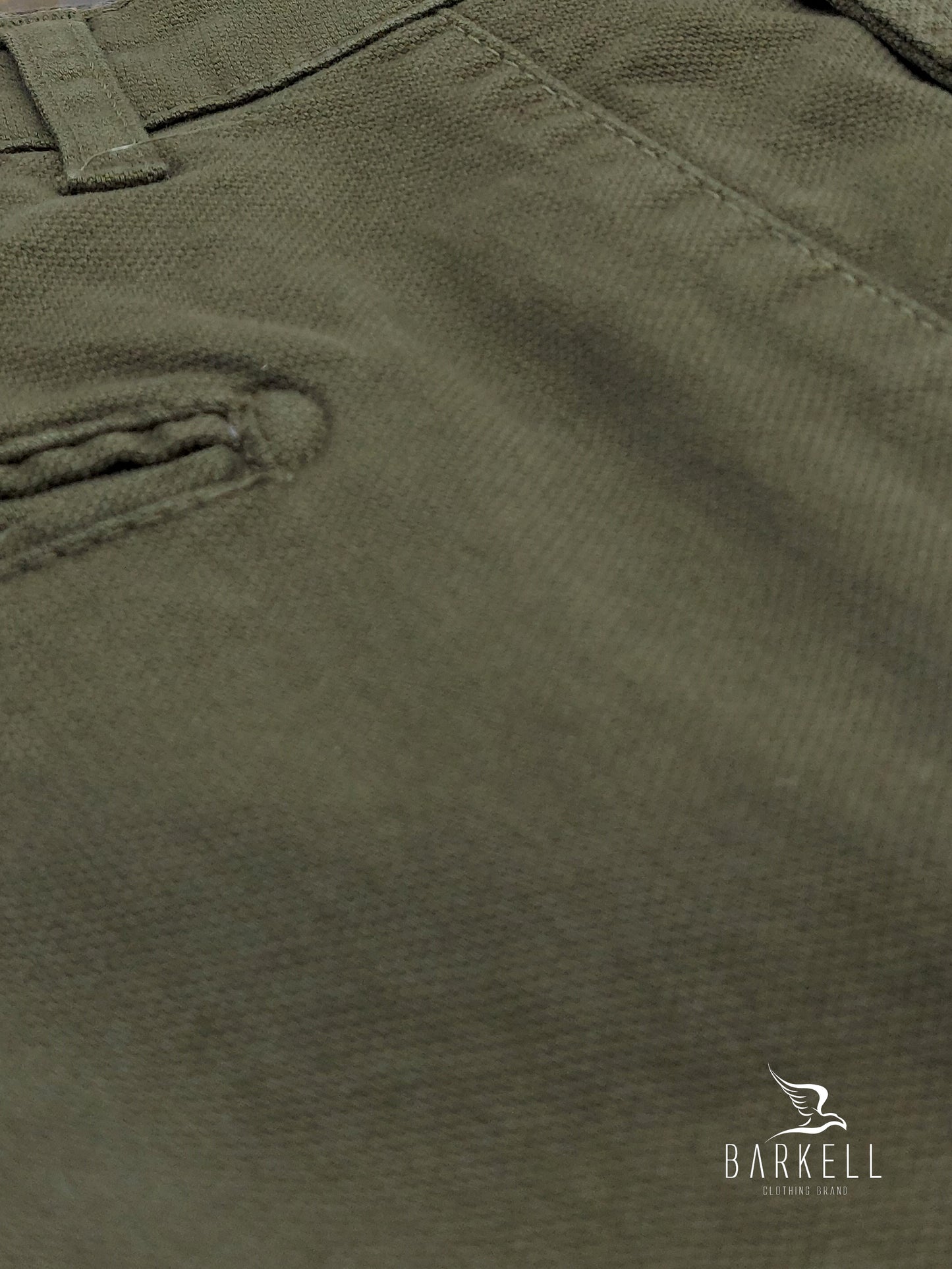 Pantalone Verde Militare Modello Chinos in Cotone Piquet