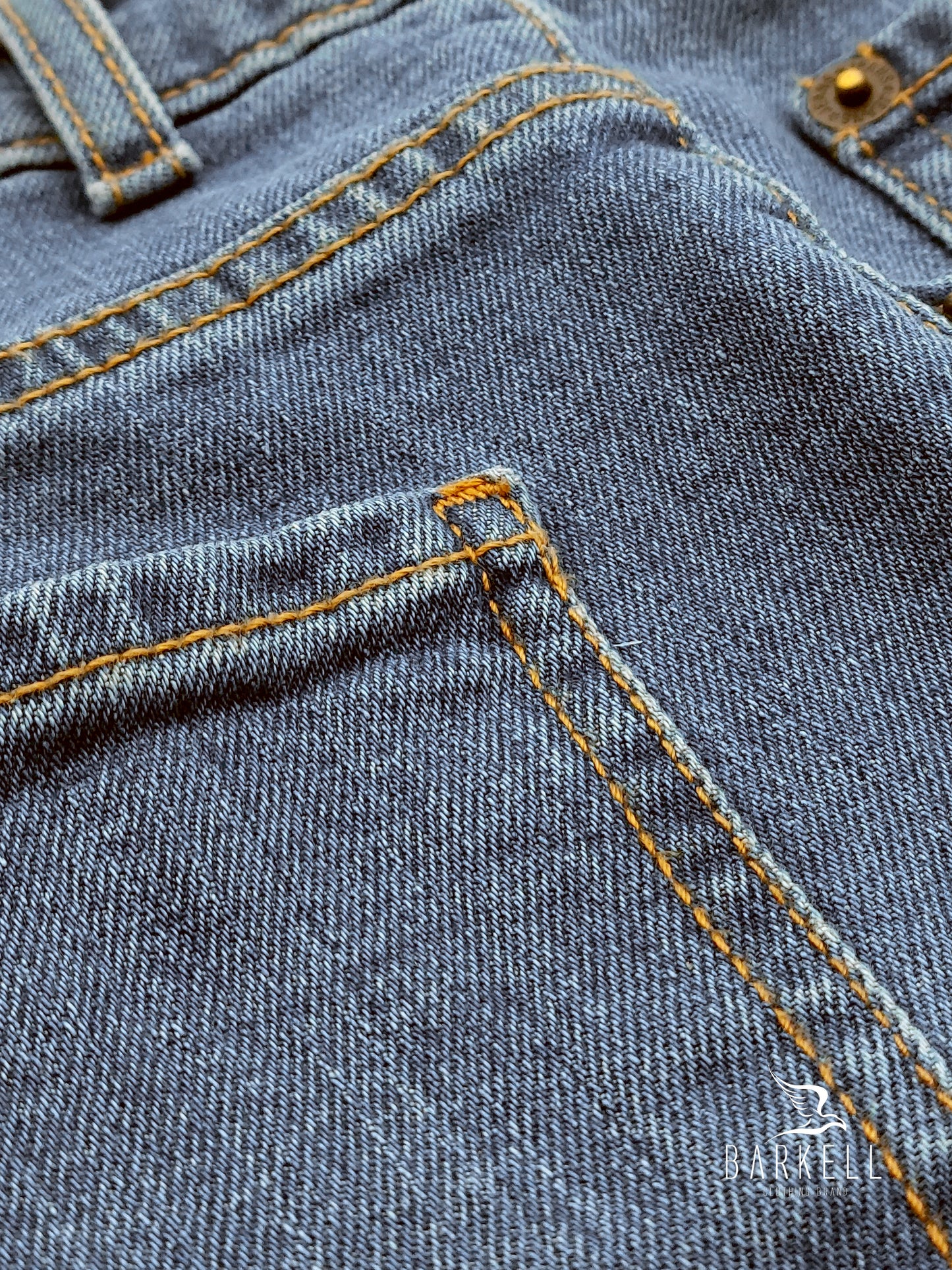 Jeans Modello Cinque Tasche Lavaggio Super Stone Wash