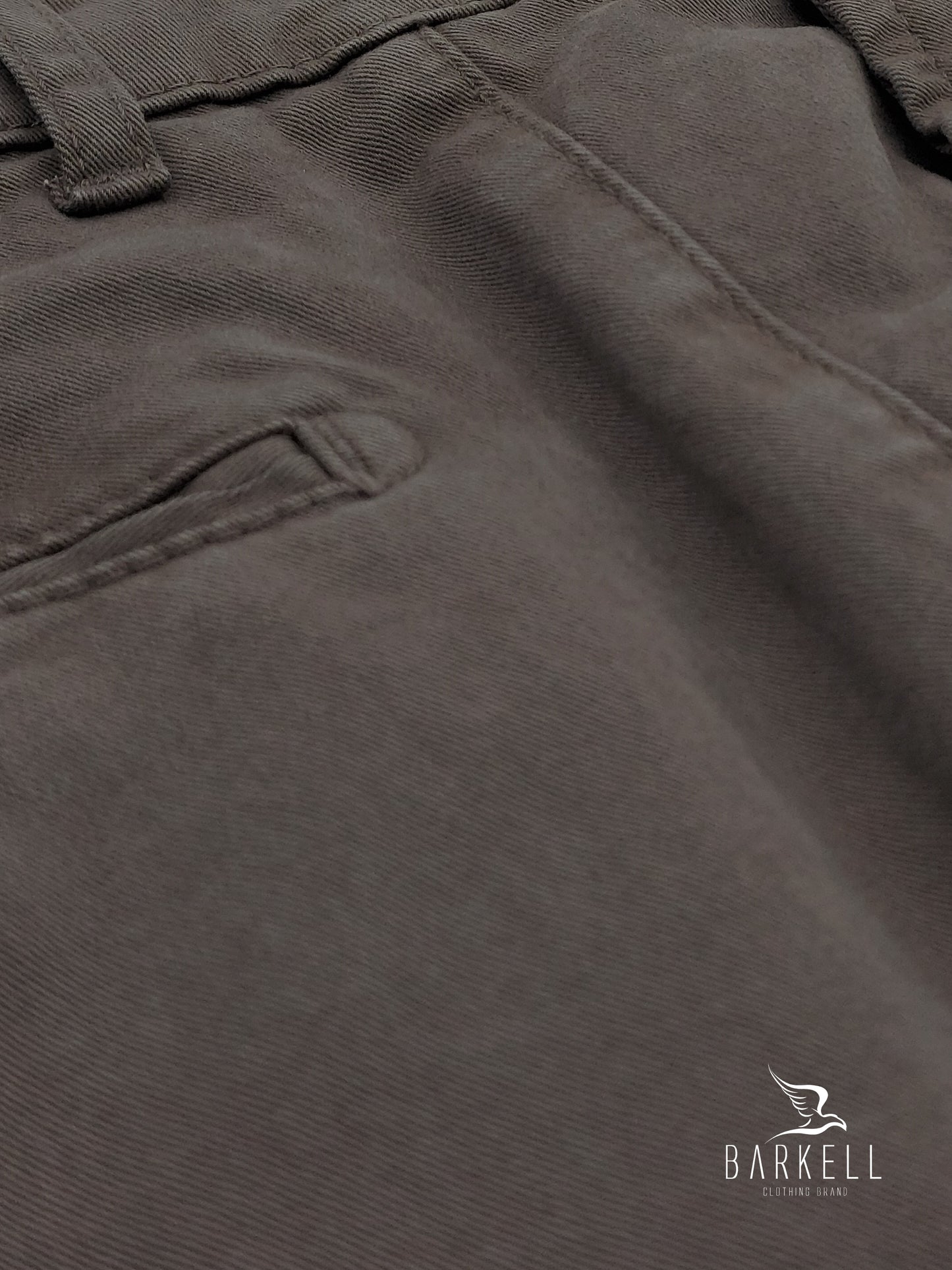Pantalone Fango Modello Chinos in Cotone Gabardina