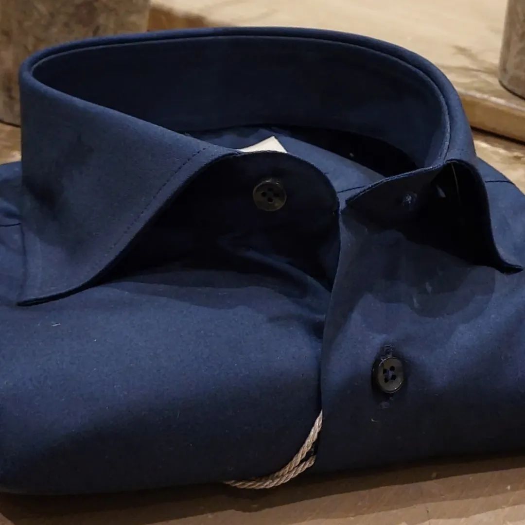 Camicia in Cotone Twill Blu Collo Francese