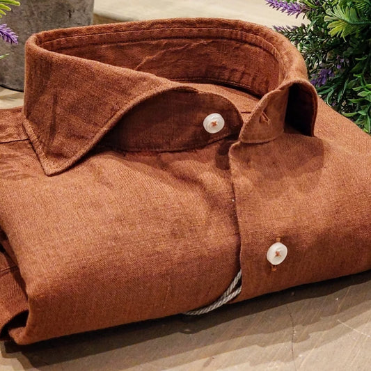 Camicia in Puro Lino Ruggine Collo Francese Cutaway