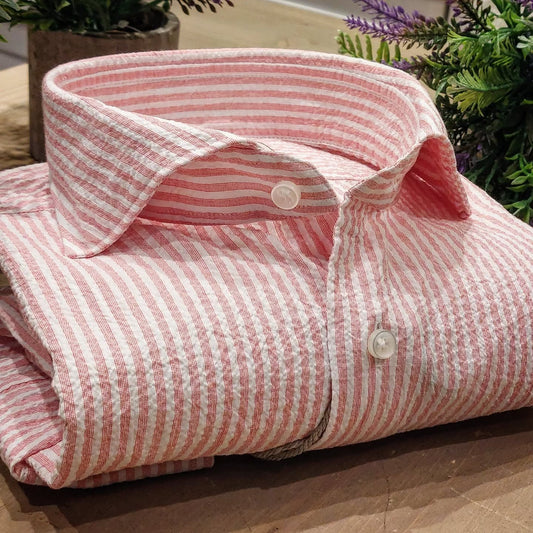 Camicia in Cotone Seersucker Rigata Rosso Aranciato e Bianco Collo Francese Cutaway