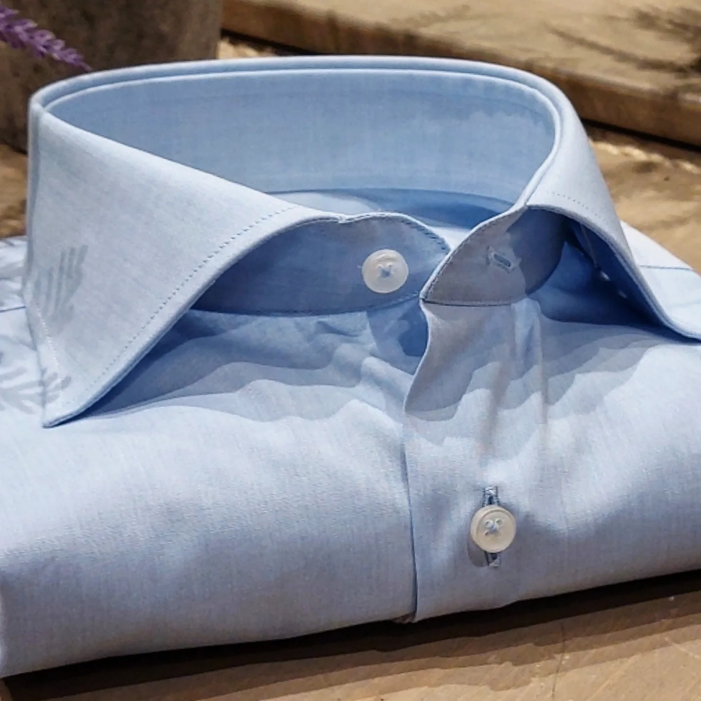 Camicia in Cotone Popeline Celeste Collo Francese