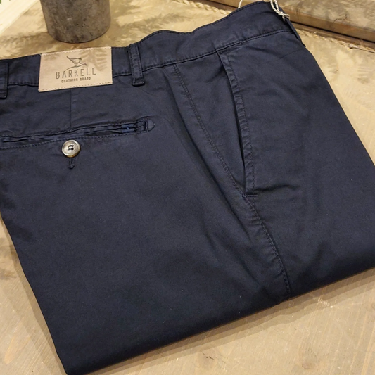 Pantalone Blu Modello Chinos in Cotone Gabardina