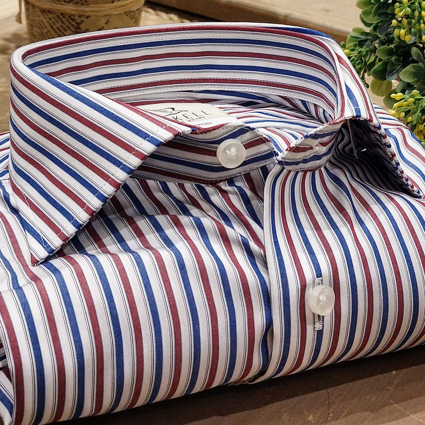 Camicia in Cotone No Stiro Rigata Blu e Rosso Fondo Bianco Collo Francese