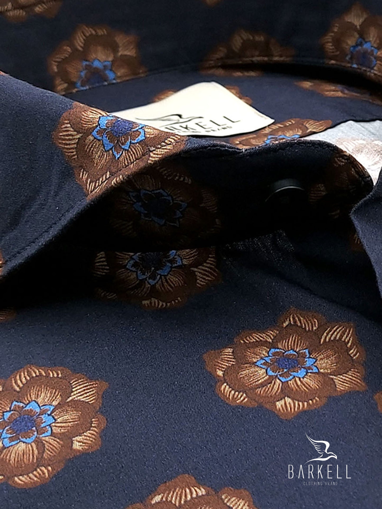 Camicia in Cotone Fantasia Fiore Marrone Fondo Blu Collo Francese Cutaway