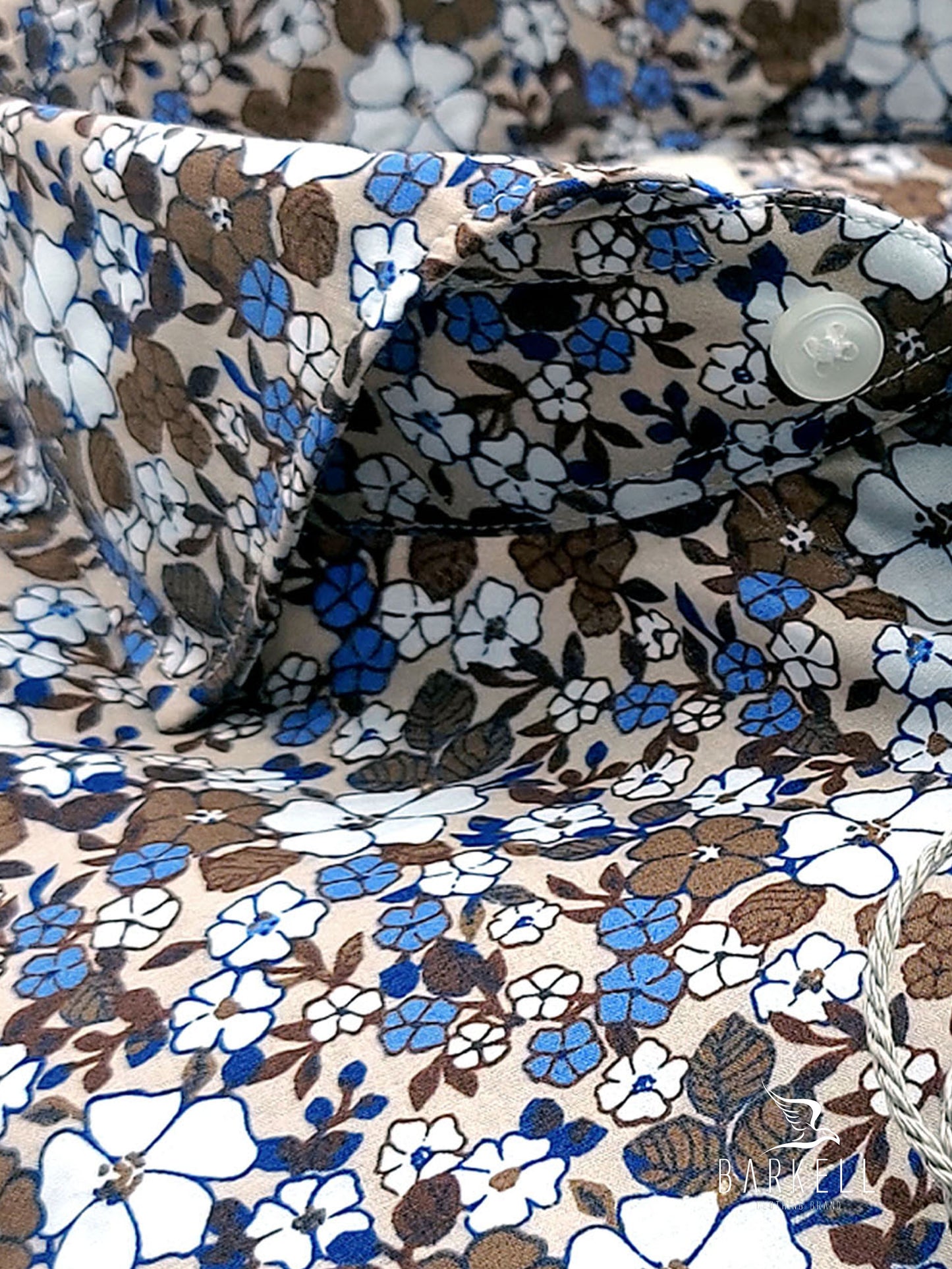 Camicia in Cotone Fantasia Fiorata Multicolore Fondo Avana Collo Francese Cutaway