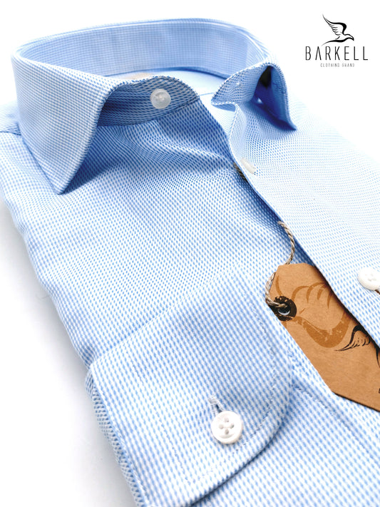 Camicia in Cotone Doppio Ritorto Fantasia Geometrica Celeste Fondo Bianco Collo Francese