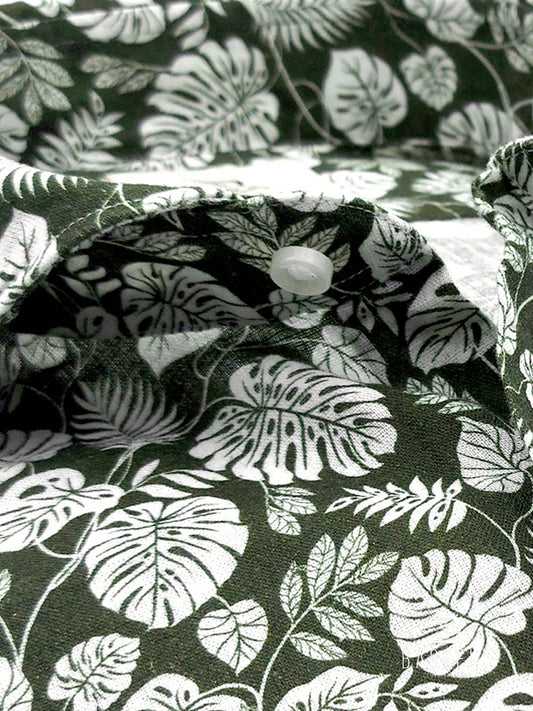 Camicia in Misto Lino Fantasia Foglie Tropicali Bianche Fondo Verde Collo Francese Cutaway
