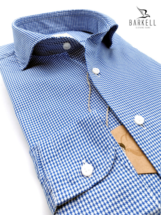 Camicia in Cotone Fantasia Pied de Poule Indaco e Bianco Collo Francese Cutaway