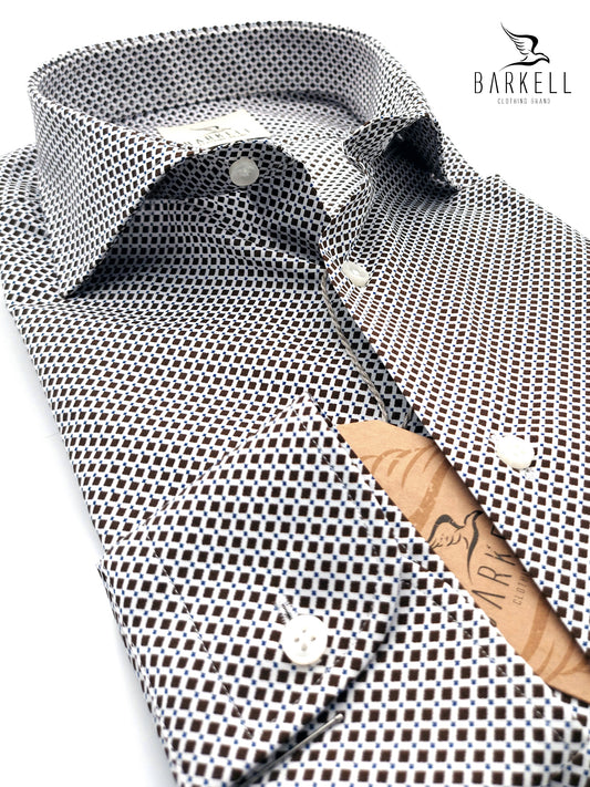 Camicia in Cotone Fantasia Geometrica Marrone Fondo Bianco Collo Francese
