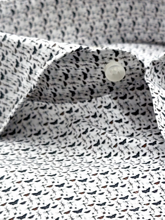 Camicia in Cotone Fantasia Farfalline Multicolore Fondo Bianco Collo Francese Cutaway