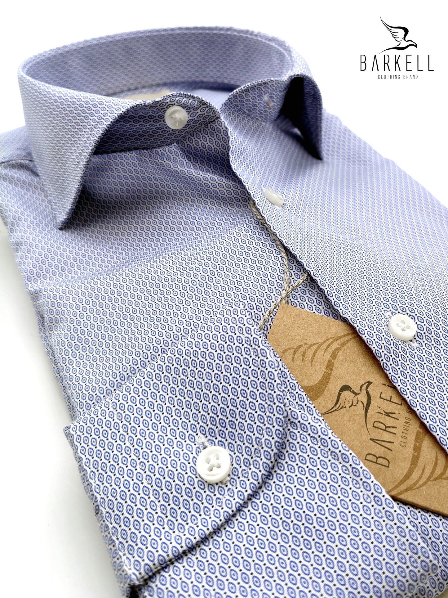 Camisa No-Iron de Algodón con Microestampado Geométrico Azul sobre Fondo Blanco con Cuello Francés