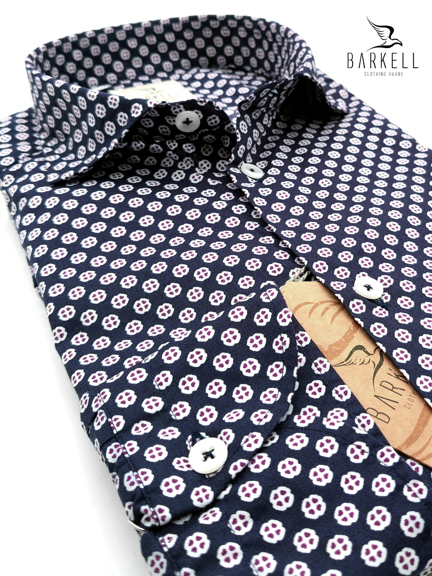 Camicia in Cotone Fantasia Geometrica Bianca Fondo Blu Collo Francese Piccolo