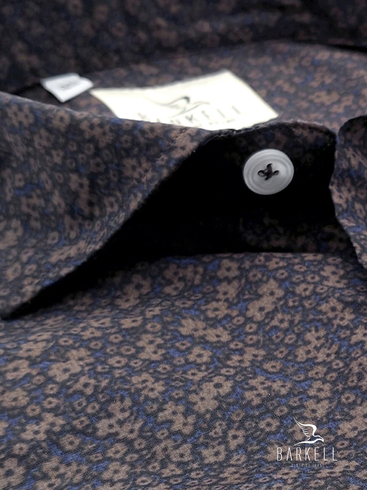 Camicia in Cotone Fantasia Fiorellini Marroni Fondo Blu Collo Francese Piccolo