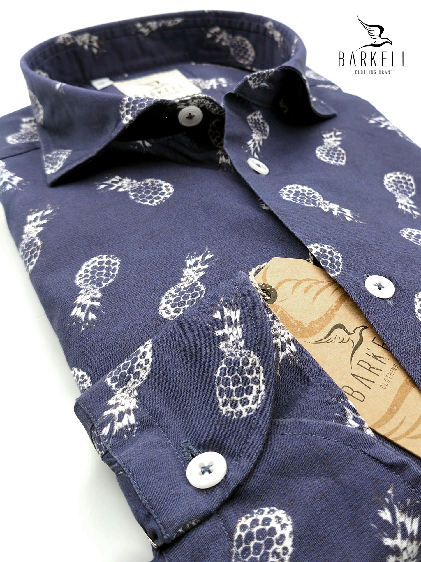 Camicia in Cotone Fantasia Ananas Bianco Fondo Indaco Collo Francese Piccolo