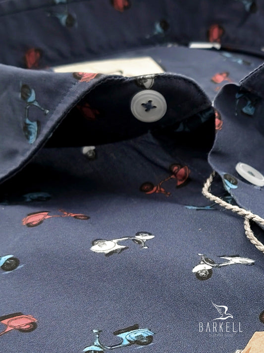 Camicia in Cotone Fantasia Vespa Multicolore Fondo Blu Collo Francese Piccolo