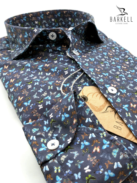 Camicia in Cotone Fantasia Farfalle Multicolore Fondo Blu Collo Francese Piccolo