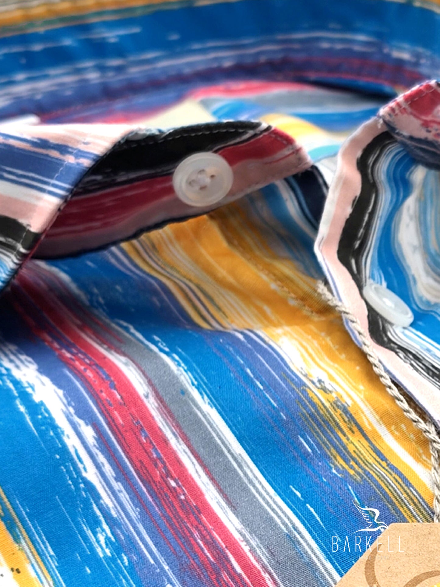 Camicia in Cotone Fantasia Pennellate Fondo Multicolor Collo Francese Piccolo