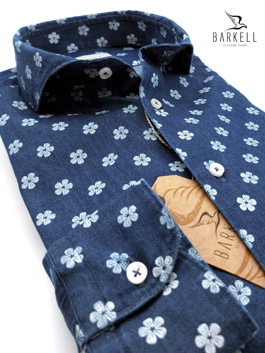 Camicia in Jeans Fantasia Margherita Gesso Fondo Stone Denim Collo Francese Cutaway