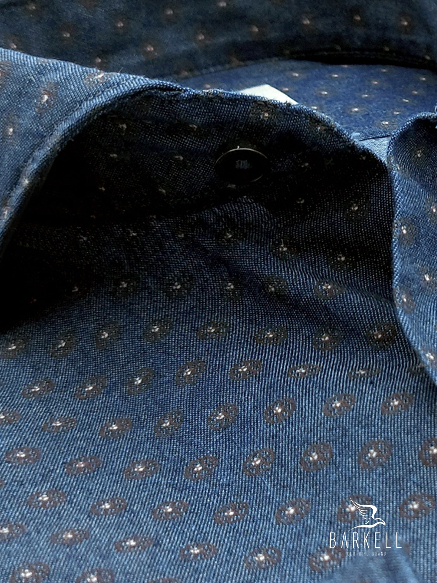 Camicia in Jeans Fantasia Margherite Marroni Fondo Stone Denim Medio Collo Francese Cutaway
