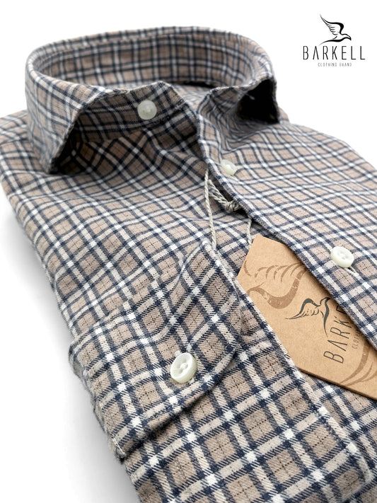Camicia in Cotone Flanellato Quadro Blu e Sabbia Fondo Beige Collo Francese Cutaway
